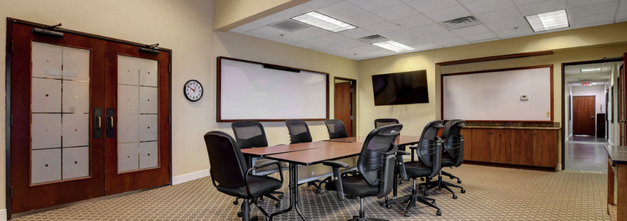 Conference Room at Lakeside Business Suites